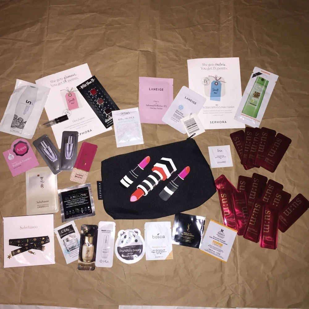 37 pcs beauty samples & Sephora makeup bag